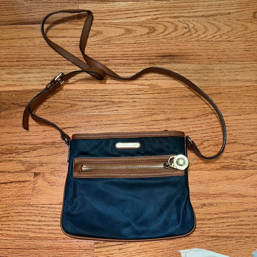 Navy blue crossbody bag with